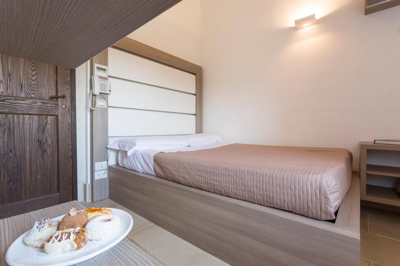 Antico Convento Dei Cappuccini Hotel Ragusa Luaran gambar